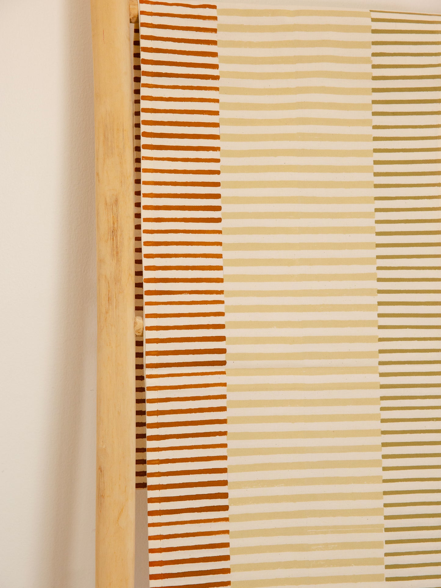 RAYURES table runner