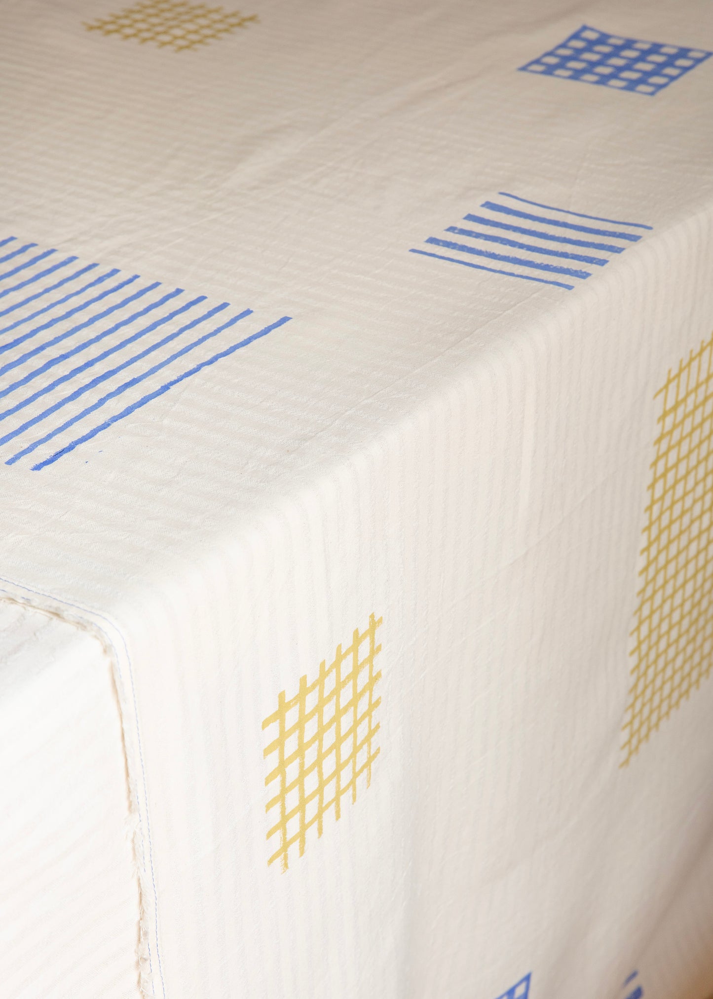 RACINES CARRÉES tablecloth