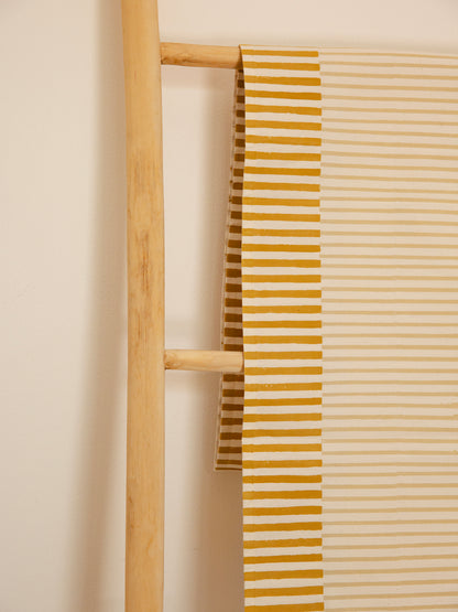RAYURES table runner